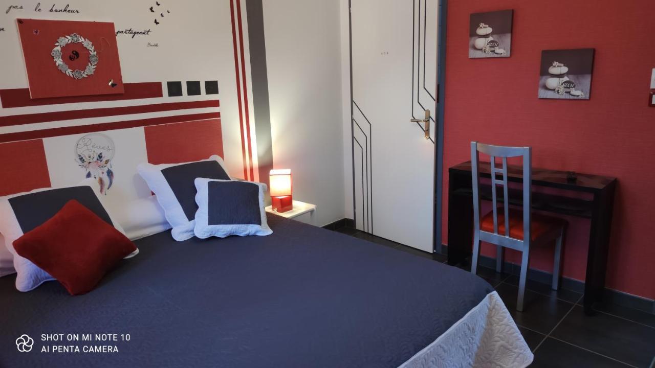 La Vallee Des Noyers Beaulieu  Zewnętrze zdjęcie