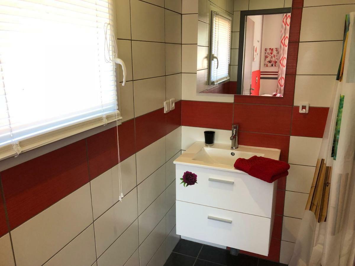 La Vallee Des Noyers Beaulieu  Zewnętrze zdjęcie